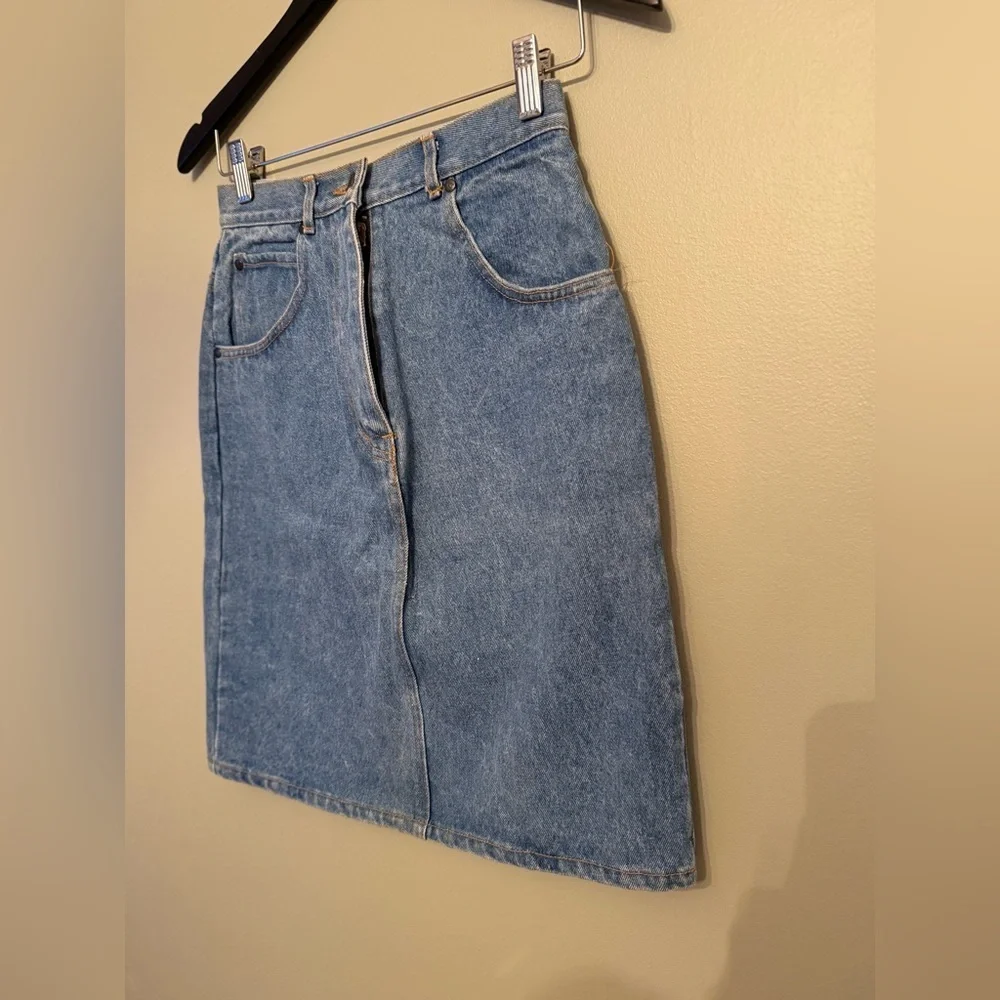 Authentic Y2K Red Square Wear Denim Skirt - Picture 5 of 14